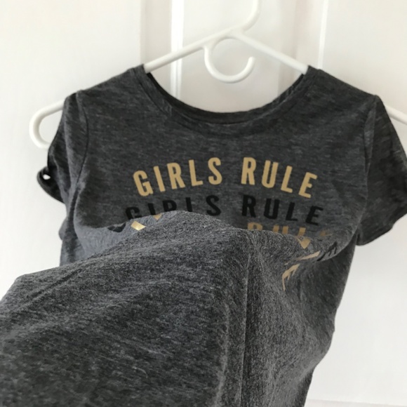 Old Navy Active gray gold Girls Rule Tee shoulder cutouts Girls Size 10 /12 - Picture 8 of 13